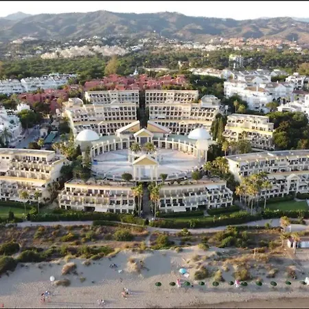 Appartement Elviria,studio Cu Vedere La Mare *